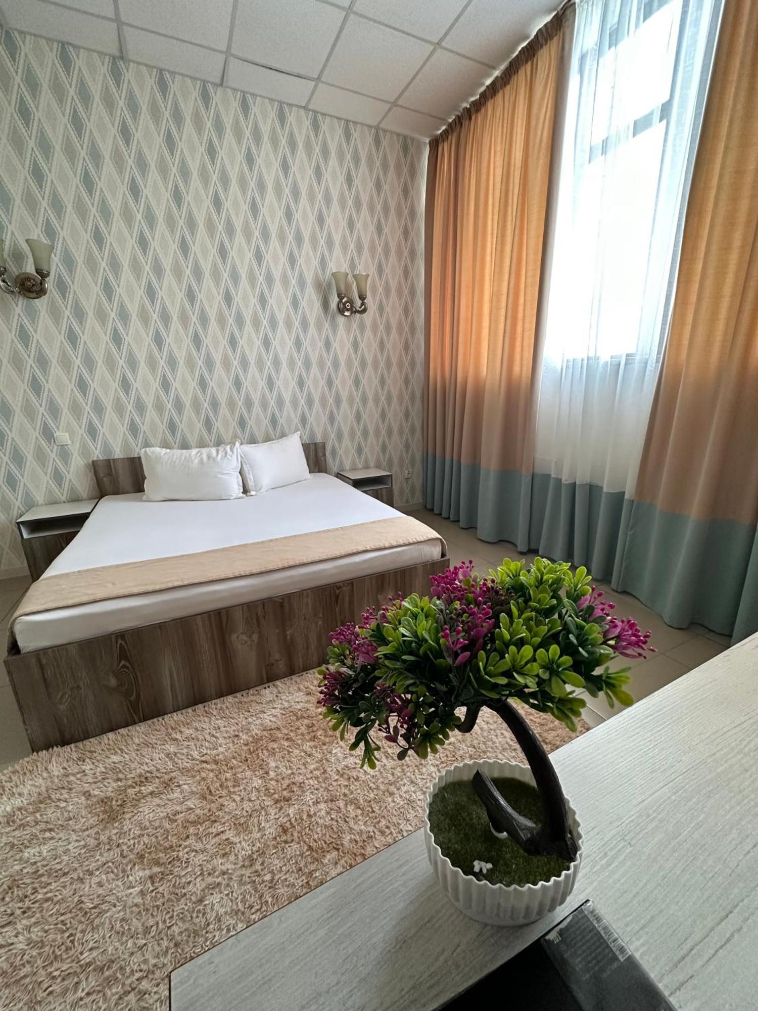 Tarlan Hotel Актау Екстер'єр фото